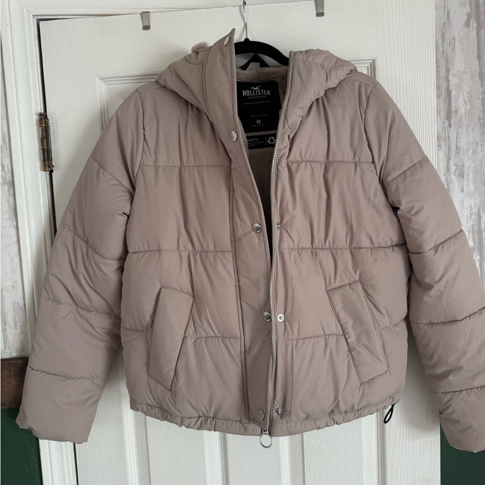 Hollister Beige Puffer Jacket